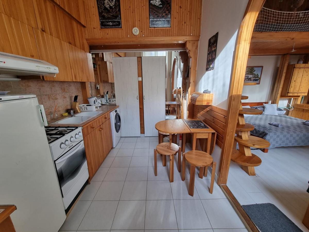 Little Cozy Apartman 미슈콜츠 외부 사진