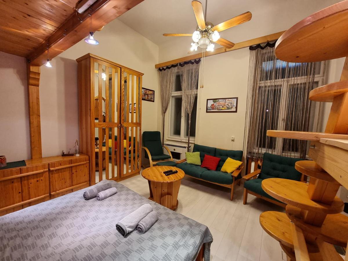 Little Cozy Apartman 미슈콜츠 외부 사진