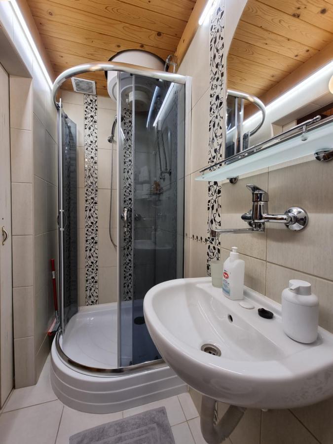 Little Cozy Apartman 미슈콜츠 외부 사진